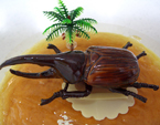 デコレーションケーキ　かぶと虫